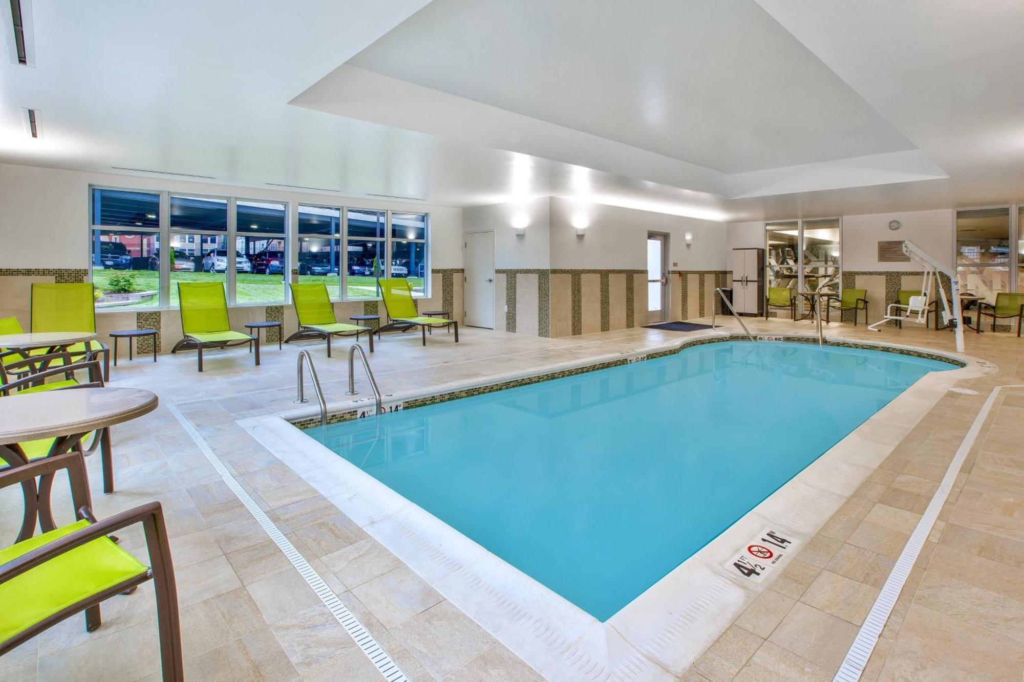 Springhill Suites By Marriott Pittsburgh Butler/Centre City Bagian luar foto