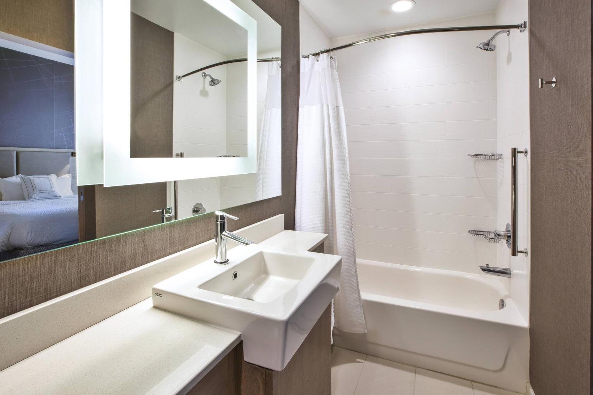 Springhill Suites By Marriott Pittsburgh Butler/Centre City Bagian luar foto